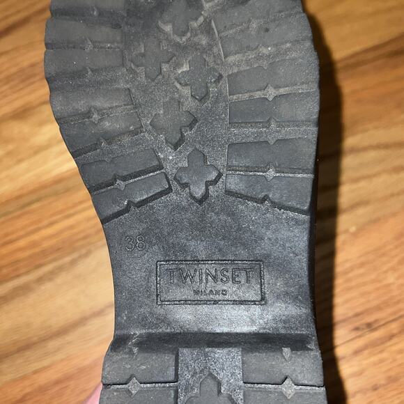 TWINSET Black Leather Gold Studded Low Combat Boots Lace Up Oxfords Size 38 7.5 - Picture 8 of 8